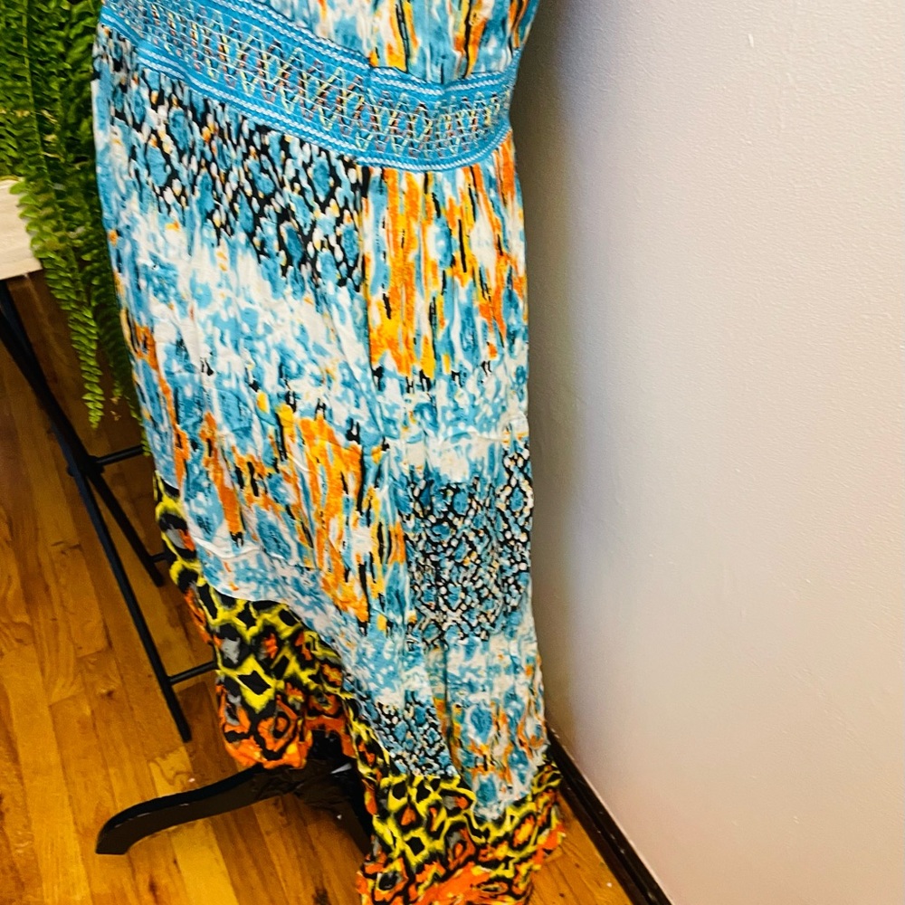 Hi Low Dress. - Picture 2 of 5